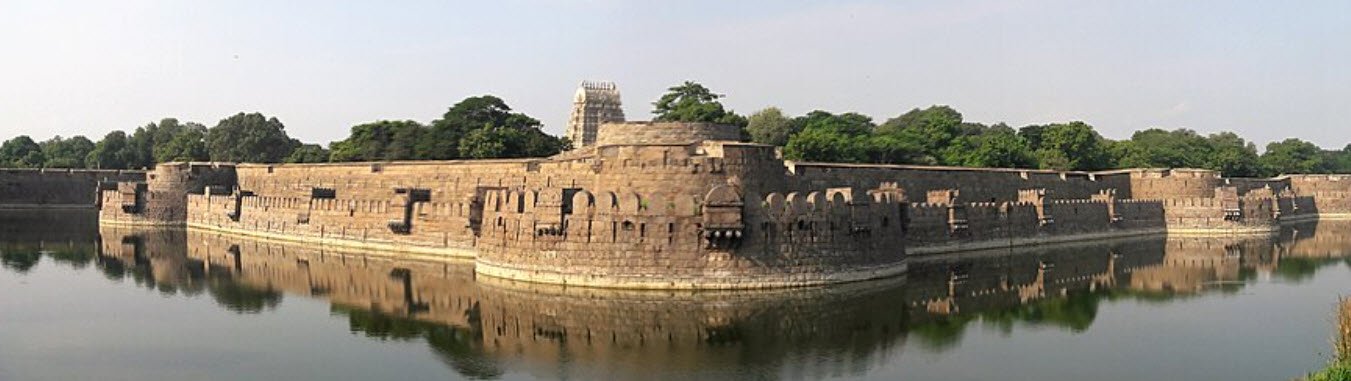 Vellore Fort, Vellore, Tamil Nadu - Vushii.com Vellore Fort, Vellore, Tamil Nadu - Vushii.com